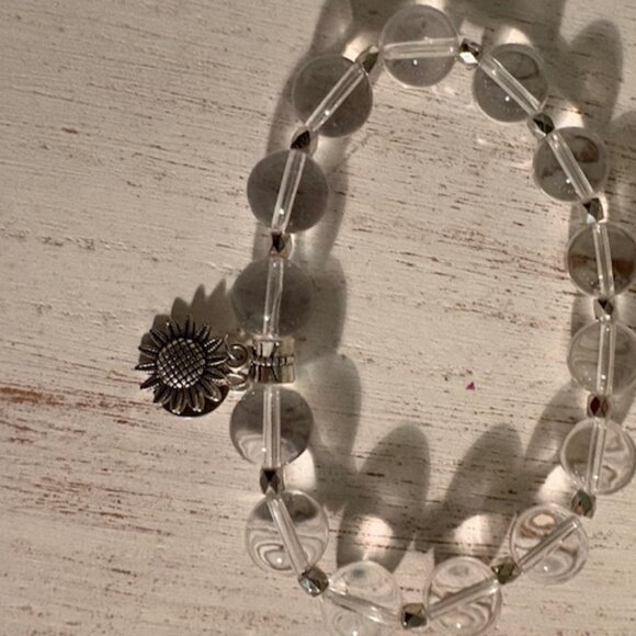 Sunlit Clarity Bracelet - Picture 2 of 4